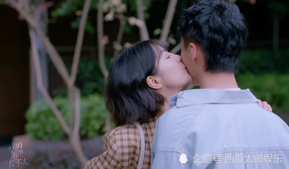 2024微博之夜红毯造型,女明星的高定拼杀,有人性感有人失手